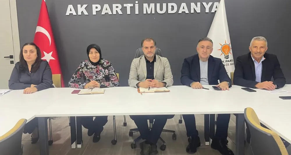 AK Parti İlçe Başkanı İsyan Etti