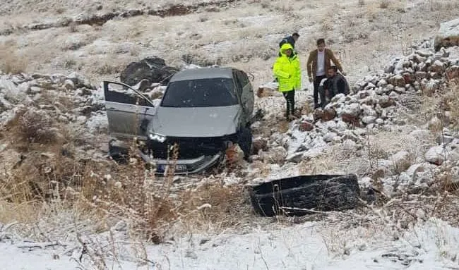 Doğanşehir’de Kar Yağışı Kazaya Neden Oldu: 1 Yaralı