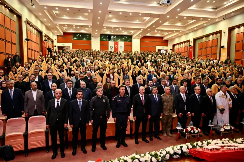 AYM Başkanı Özkaya: “Anayasa Hukuku Devletin Meşruiyetini Ve Bireyin Onurunu Birlikte Yaşatır”