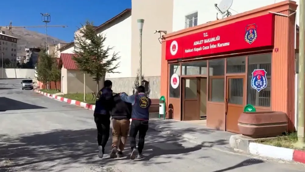 Jandarma Ülke Genelinde 152 Kaçak Şahsı Yakaladı