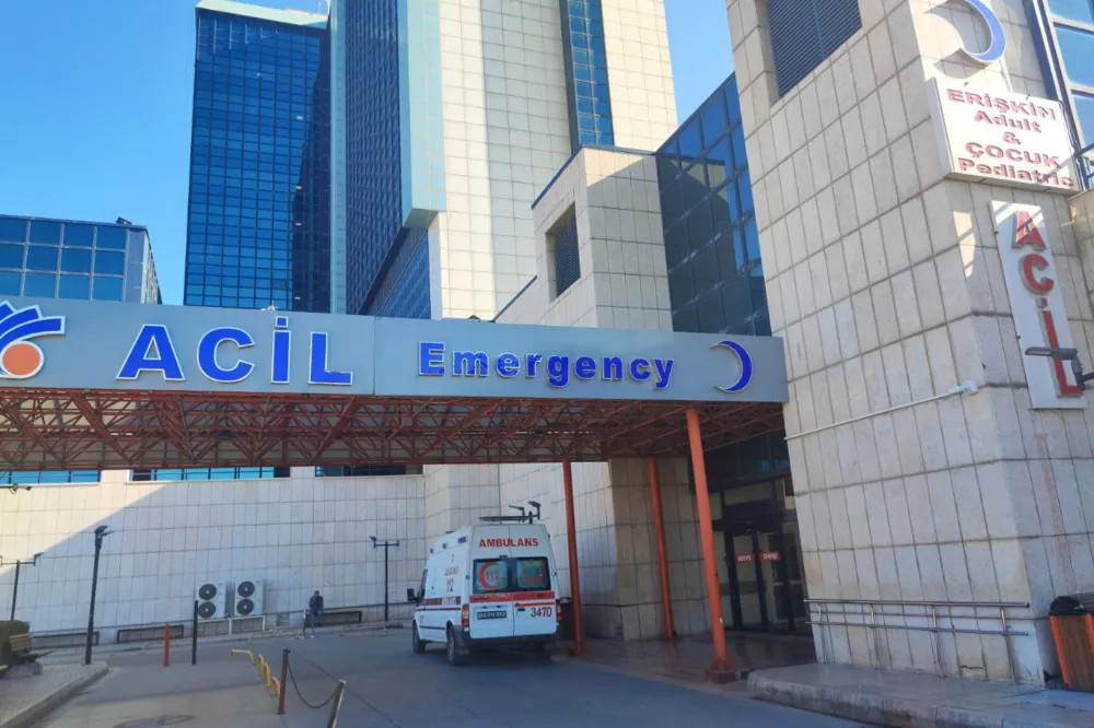 İnşaat İşçileri Arasında Silahlı Ve Bıçaklı Kavgada 2 Kişi Yaralandı