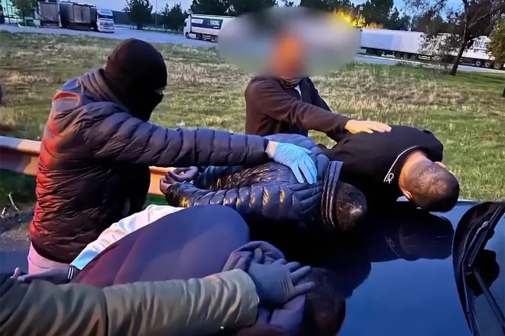 Adana Merkezli Suç Örgütü Operasyonu: 80 Gözaltı