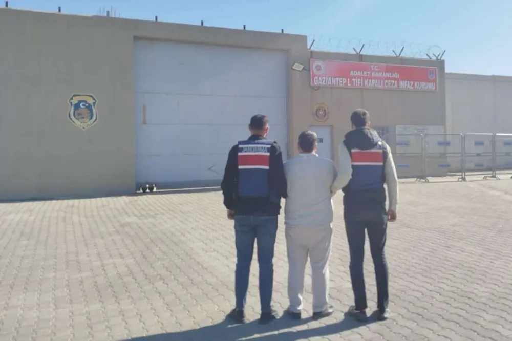 Uyuşturucu Satmaktan 16 Yıl Cezası Bulunan Şahıs Gözaltına Alındı