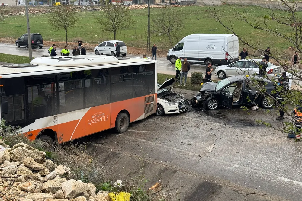 Gaziantep’te Zincirleme Kaza: 12 Yaralı