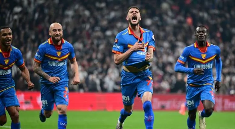 Göztepe Yarı Finalde! Beşiktaş 1-3 Göztepe
