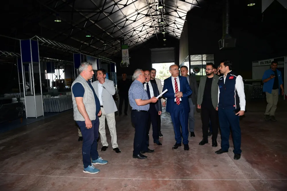Başkan Er, 7. Malatya Yapı Dekorasyon Fuar Alanında İncelemelerde Bulundu