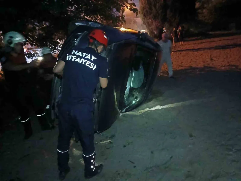 Dörtyol’da Yan Yatan Otomobilin Sürücüsü Yaralandı