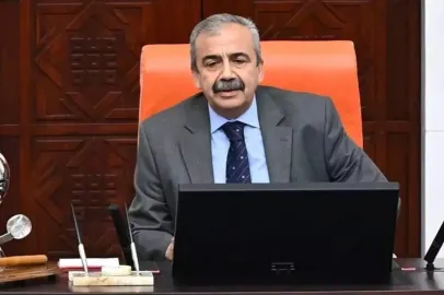 Sırrı Süreyya Önder