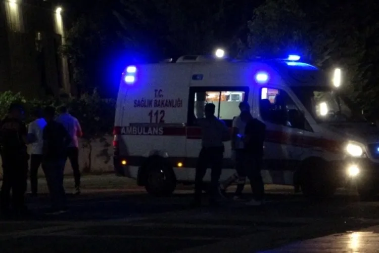 Araç Parkı Nedeniyle Çıkan Silahlı Kavgada 2 Kişi Yaralandı.