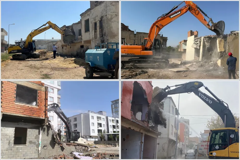 Riskli Yapı Olan 87 Ev Yıkıldı