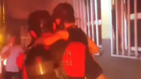 Ceylanpınar’da Apartman Yangınında Mahsur Kalan 3 Kişi Kurtarıldı