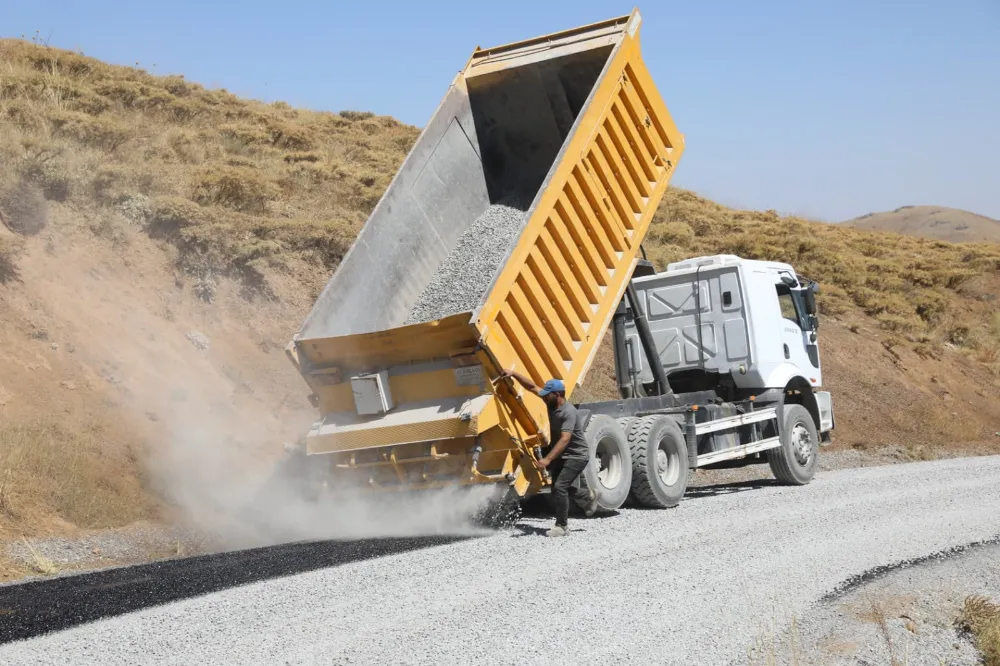 Battalgazi Belediyesi’nden 5 Kilometrelik Asfalt Çalışması