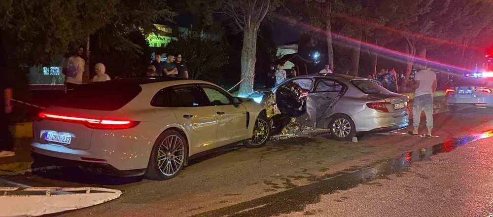 Kocaeli’de İki Otomobil Çarpıştı: 4 Yaralı